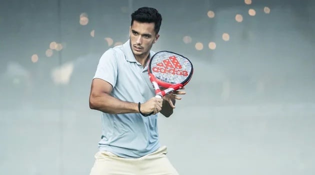 Ale Galán showcasing the 2022 Adidas Metalbone 3.1 in an Adidas promo.