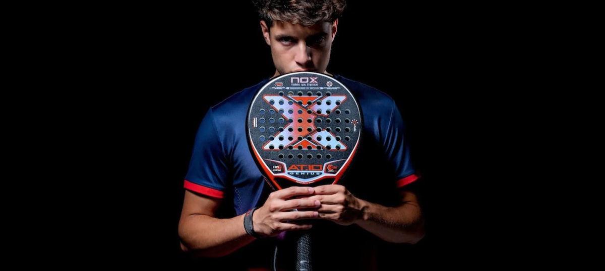 Agustin Tapia holding the AT10 Genius attack. This is the 18k series review.