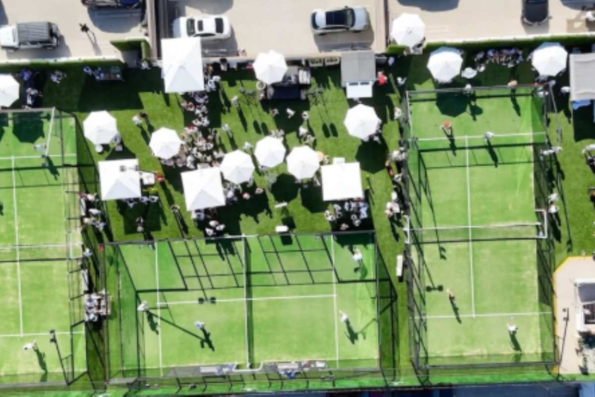 Padel courts at PURA PADEL LA (SHERMAN OAKS) in Sherman Oaks, CA