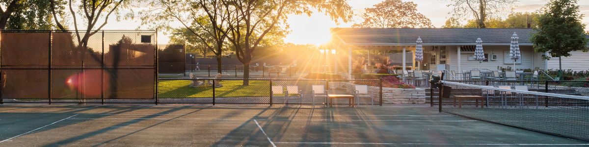 Padel courts at Saddle & Cycle Club in Chicago, IL