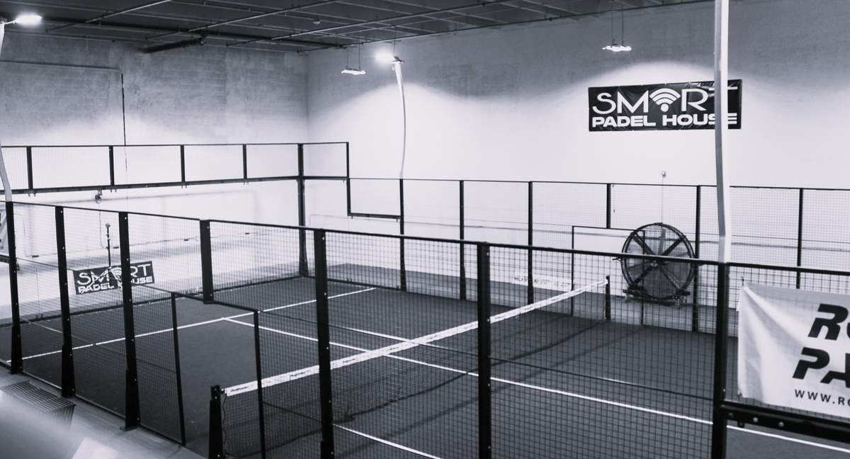 Padel courts at SMART PADEL HOUSE in Doral, FL